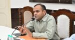 डेंगू के रोकथाम एवं नियंत्रण के लिए जिला प्रशासन सतर्क, जिलाधिकारी ने अधिकारियों के साथ की समीक्षा बैठक