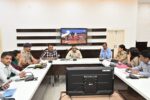 चारधाम यात्रा को लेकर जिलाधिकारी ने की तैयारियों की समीक्षा बैठक, ऋषिकुल पंजीकरण केंद्र में सभी व्यवस्थाएं चाक चौबंद रखने के दिए निर्देश