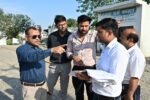 जिलाधिकारी मयूर दीक्षित ने राष्ट्रीय राजमार्ग पर चल रहे फ्लाईओवर के निर्माण कार्यों का किया स्थलीय निरीक्षण